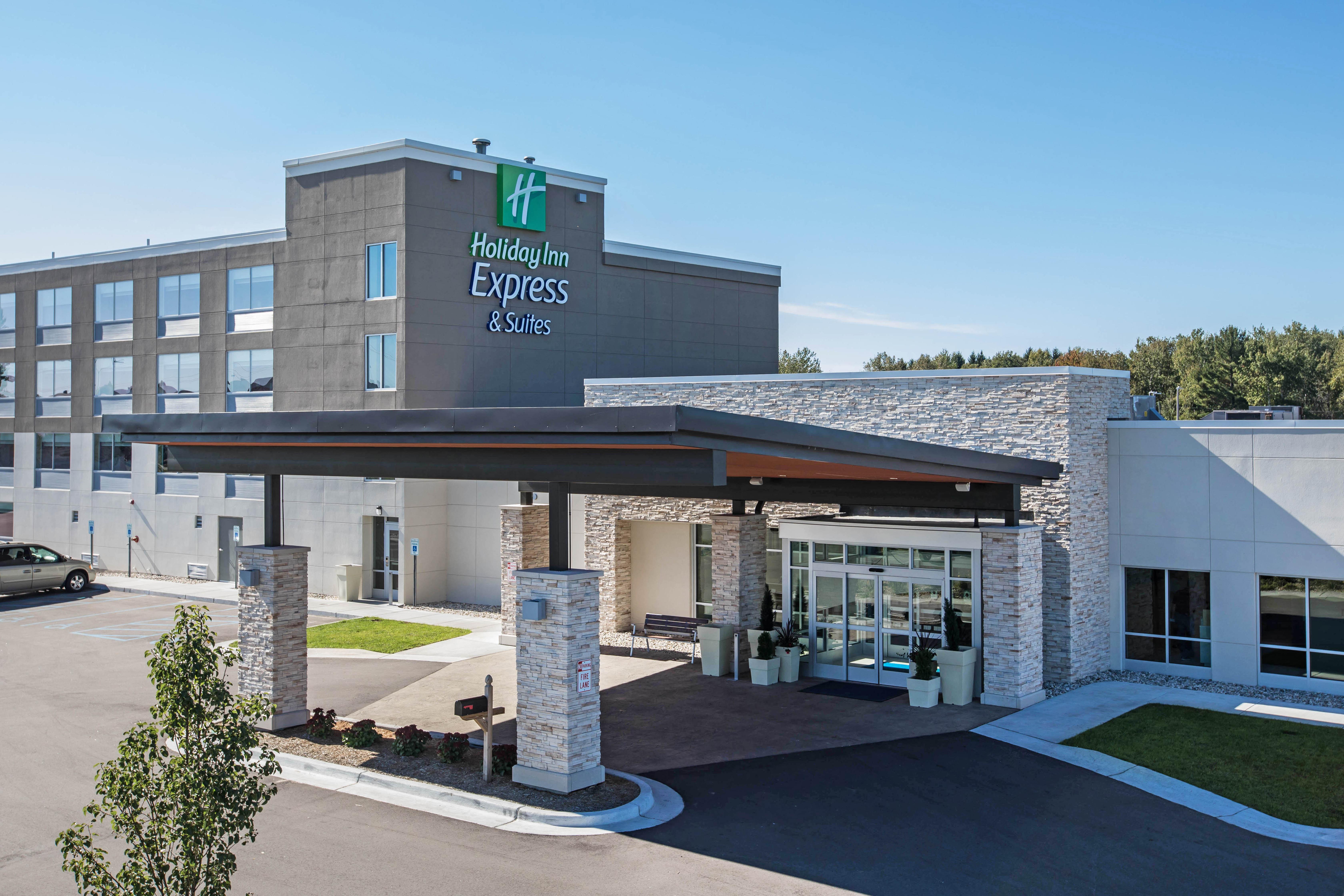 Holiday Inn Express & Suites Ludington By Ihg Exteriér fotografie